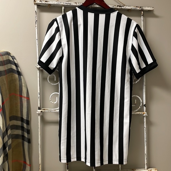 Referee Shirt - Picture 2 of 3